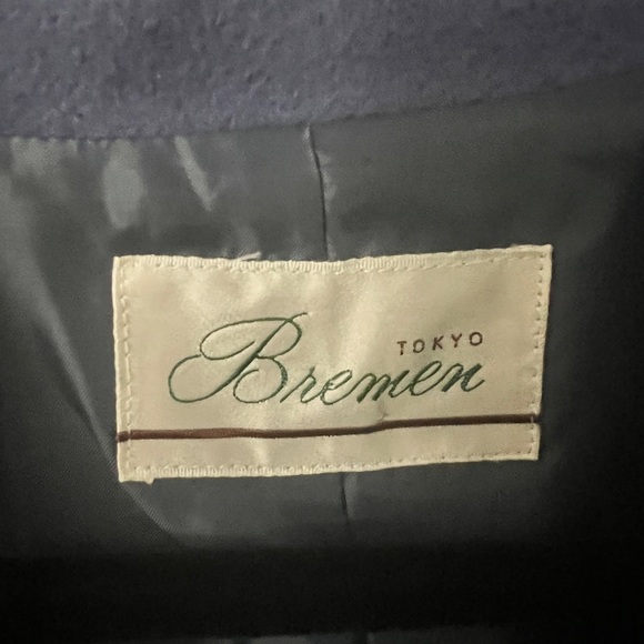 Chic Women's Blue Cape Coat - Picture 2 of 6